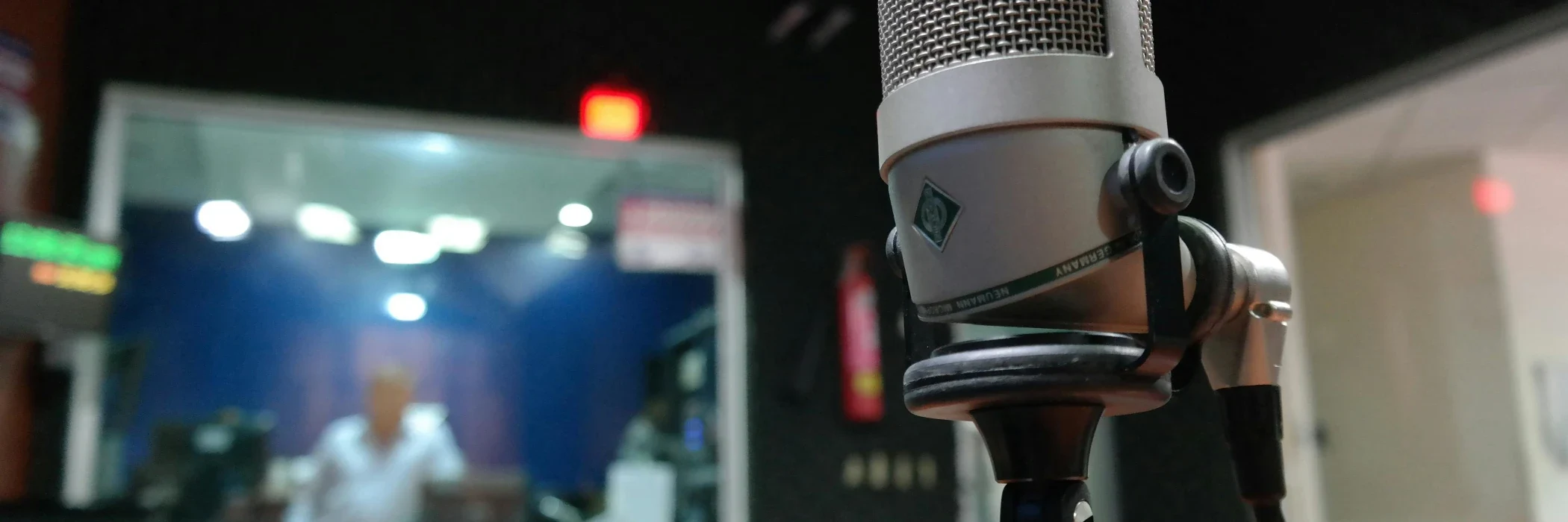 La Radio - banner